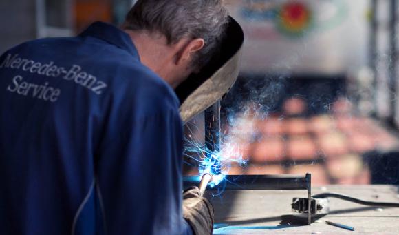 xmercedes_fanopoiia.jpg,qitok=8ZlVnQcs.pagespeed.ic.W-1YpHcEoO